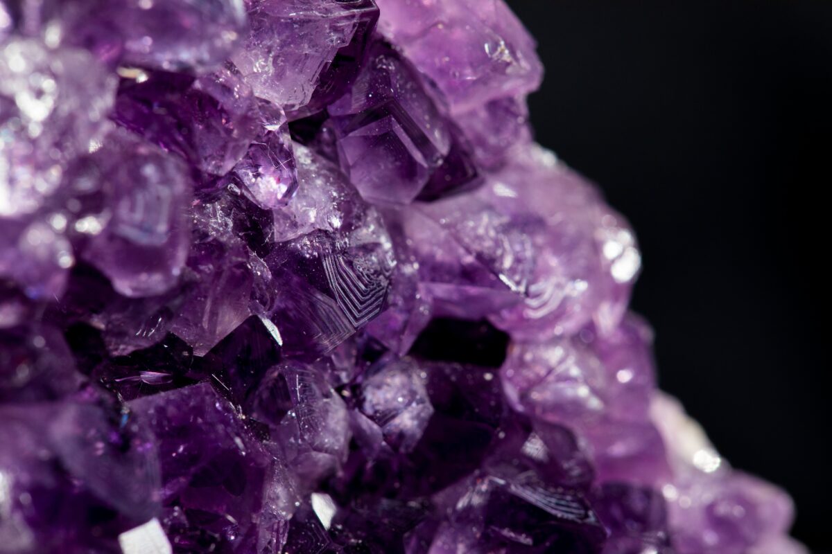 The Healing Properties of Amethyst: A Comprehensive Guide
